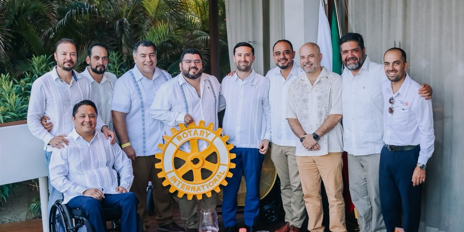 Mesa directiva del Club Rotario San José del Cabo 2026-2027, organizadores del Concierto con Causa a beneficio de Banco de Tapitas
